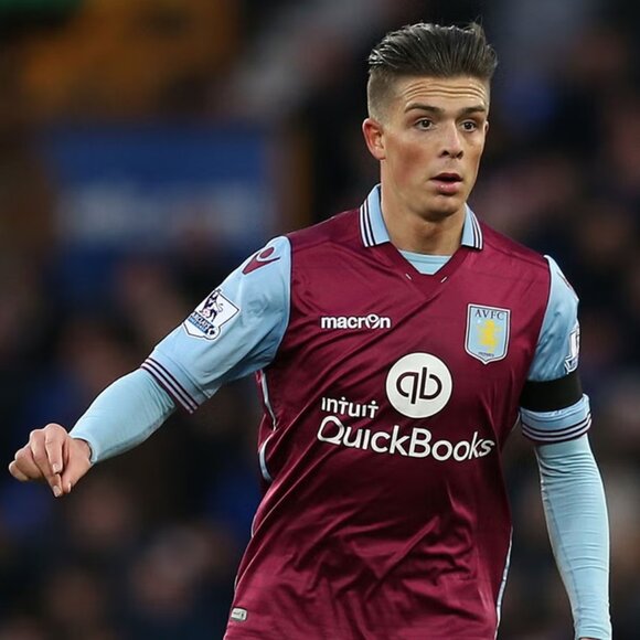 3/$118❤️Macron ASTON VILLA FC 2015-16 home shirt soccer jersey Intuit QuickBooks - Picture 2 of 15